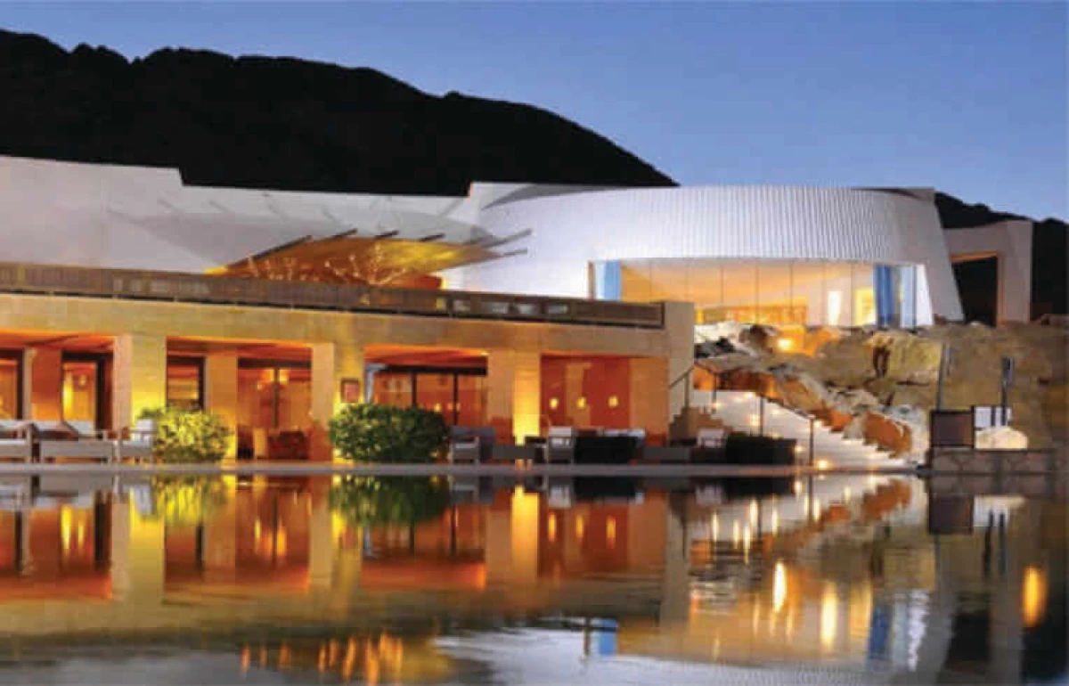 فندق ميريديان دهب